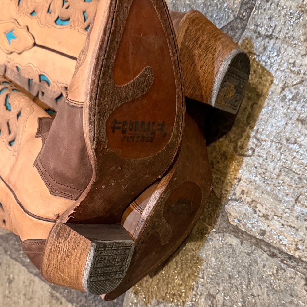 Elegant Tan and Brown Embroidered Heeled Boots - Picture 3 of 4